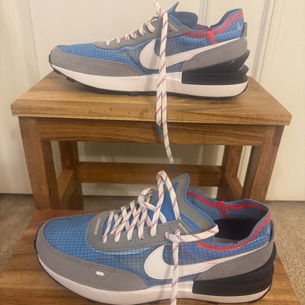 Nike Waffles Men size 8.5 NWOT!